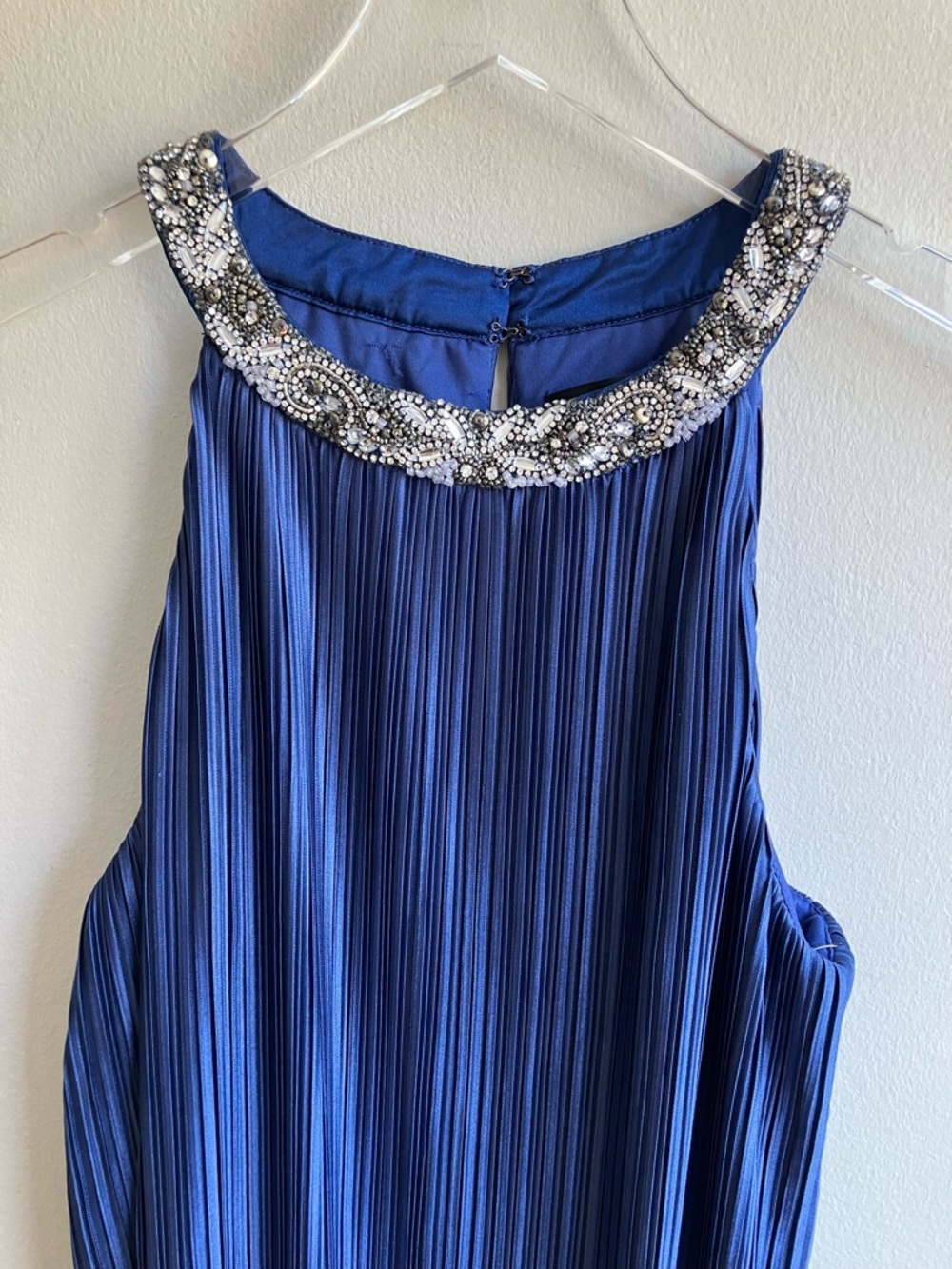 Aidan Mattox Navy Pleated Midi Dress Size 8 Beaded Yoke Sleeveless Wedding Guest - Picture 4 of 13